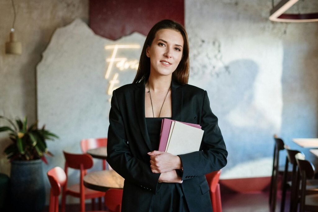 Restaurant-Hostess-Job-Description-1024x683 How to Become a Hotel Manager